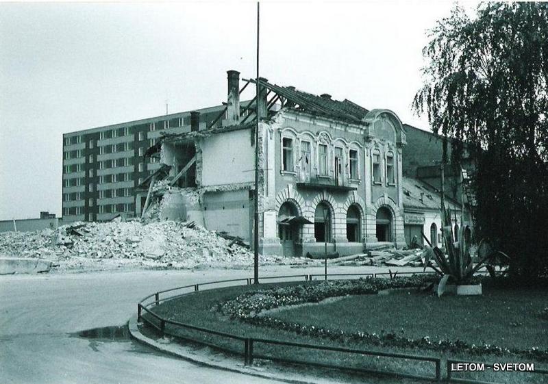 Búranie hotela Koruna
