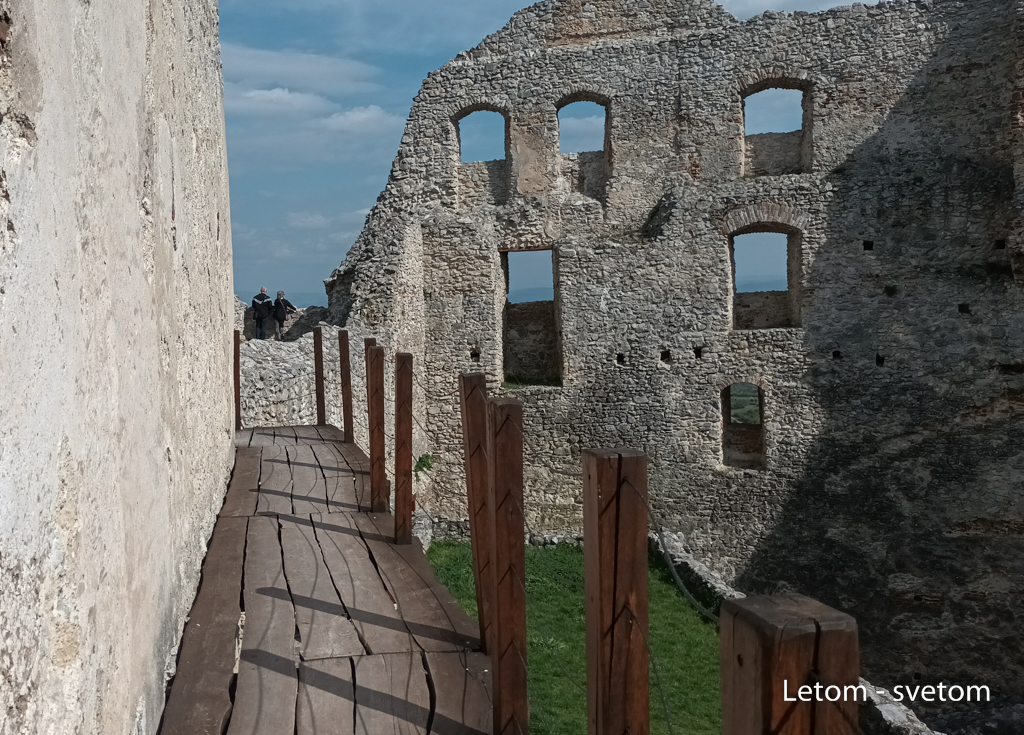 Topolčianský hrad-05